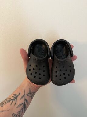 CROCS Kids Black Classic Clog with Heel Strap